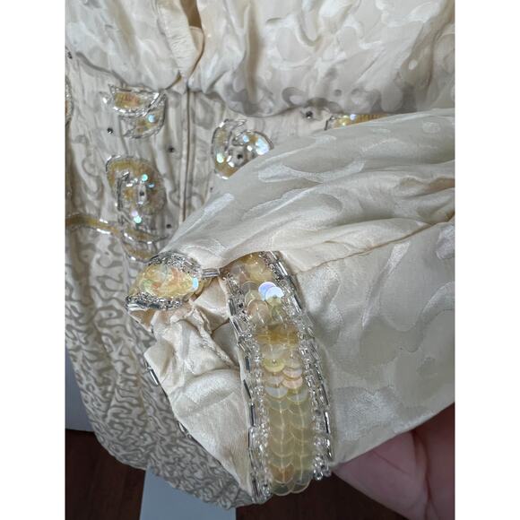 A.J. Bari Silk Cream Brocade Gold Sequin Formal Evening Dress Size 12 - Picture 6 of 11